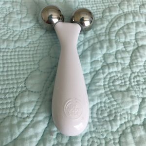 The Body Shop Face Massager